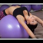 Упражнения с фитболом для мышц спины