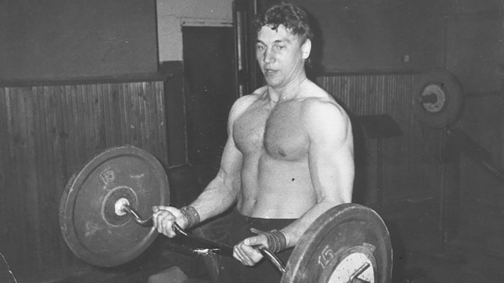 Подъем на бицепс в СССР.
