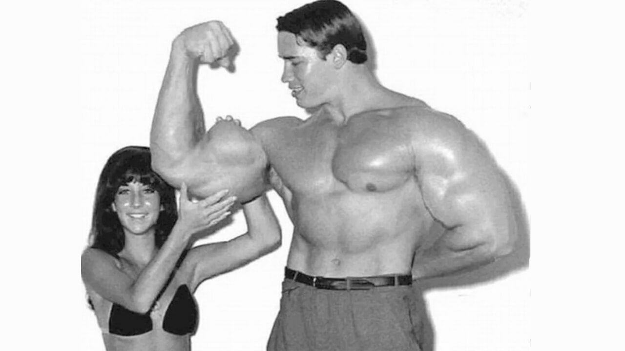 Бицепс Шварценеггера – сколько сантиметров составлял объем мышцы?