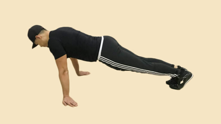 Упражнения на бицепс дома без гантелей: фото.