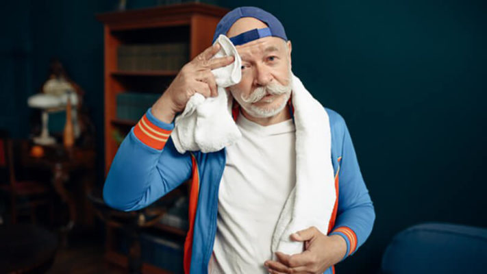 Утренняя зарядка для мужчин после шестидесяти: главное фото.