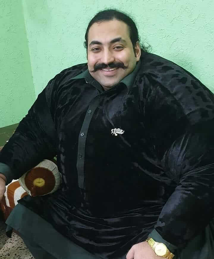 Хан Баба на фото.