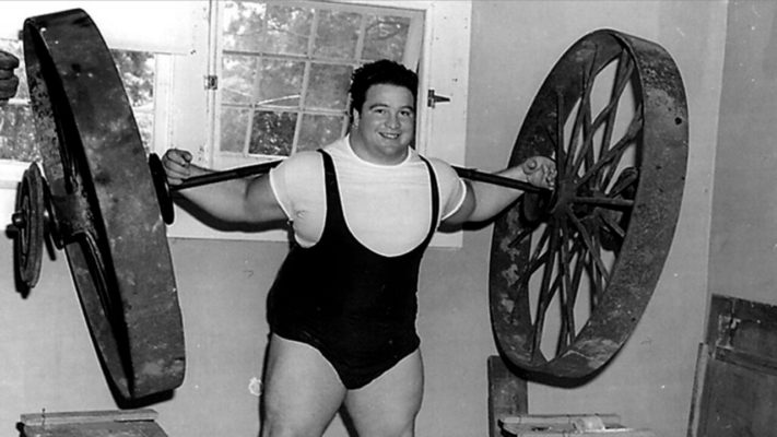 Cиловые рекорды прошлого, которые впечатляют по сей день: фото.