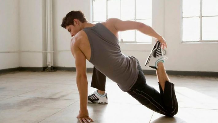 Утренняя зарядка для мужчин после 40: фото.