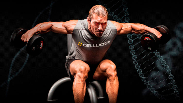 Огромные плечи: фото.