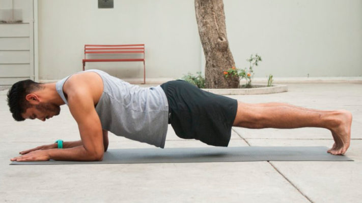 Планка для мужчин: фото.