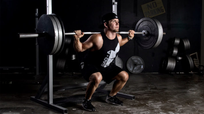 Приседания со штангой.