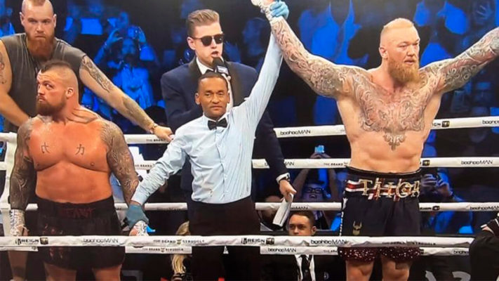 Хафтор Бьернссон победил Эдди Холла: фото.