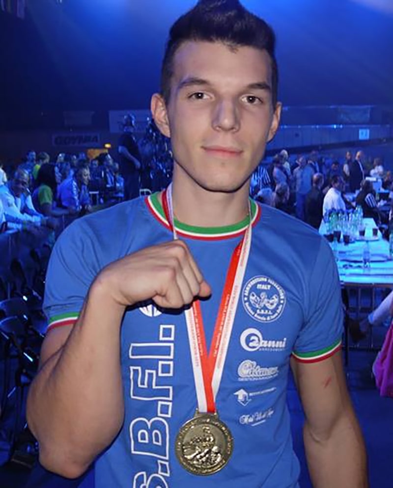 Эрмес Гаспарини на фото в молодости.