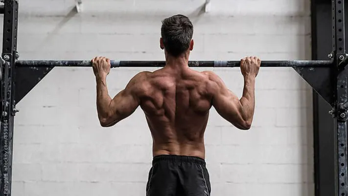 50 подтягиваний: фото обложки.