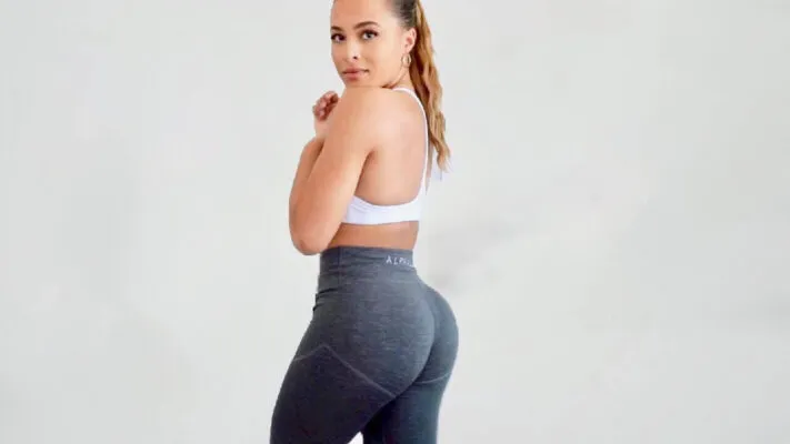 Упражнения на верх ягодиц: фото.