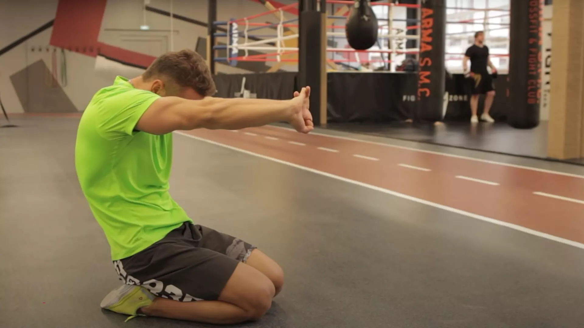 Вытяжение спины для мужчин: фото.