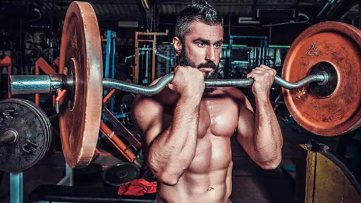 Строгий подъем на бицепс