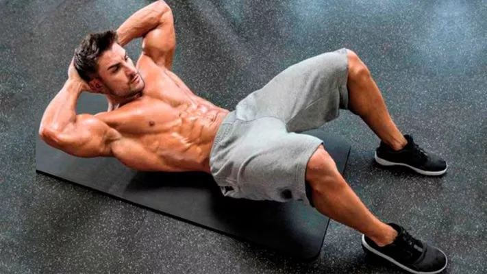 Подъем туловища: фото.