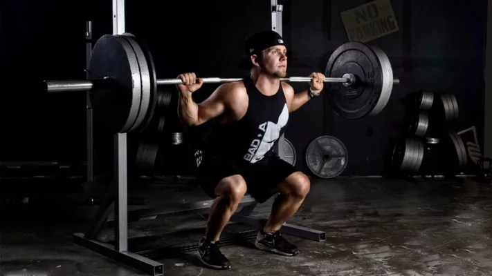 Приседания со штангой.