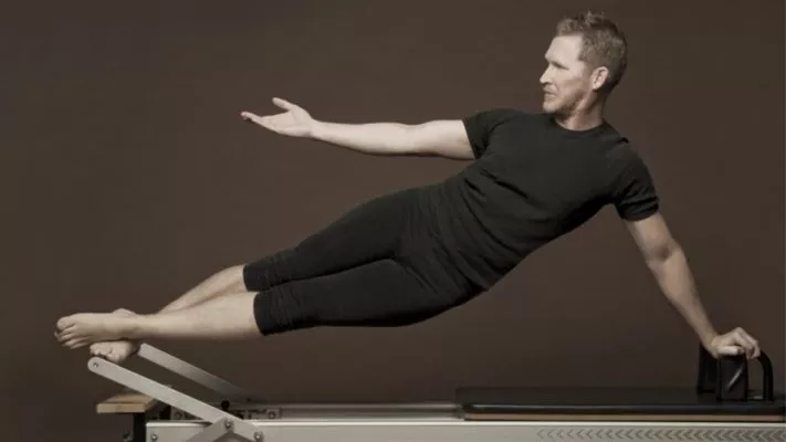 Пилатес для мужчин: фото.