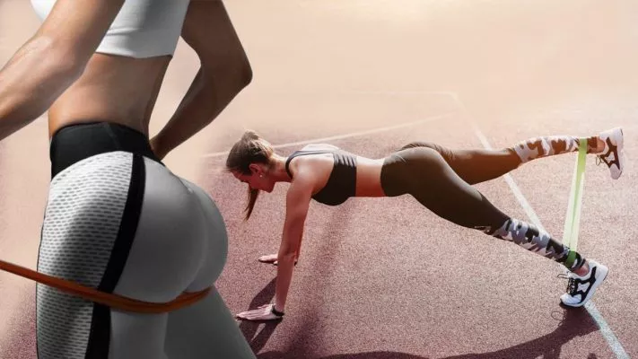 Упражнения для ног и ягодиц с резинкой: фото.